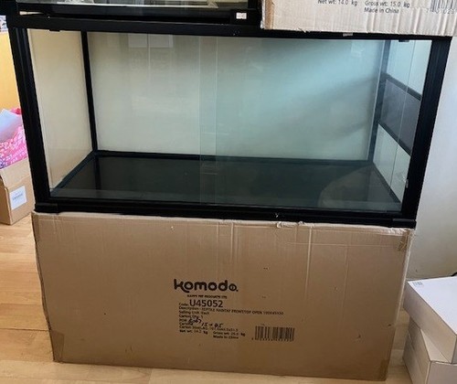 Komodo reptile glass terrarium - glass,